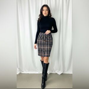 Plaid Button‑Front Skirt with Elastic Waist – Size L